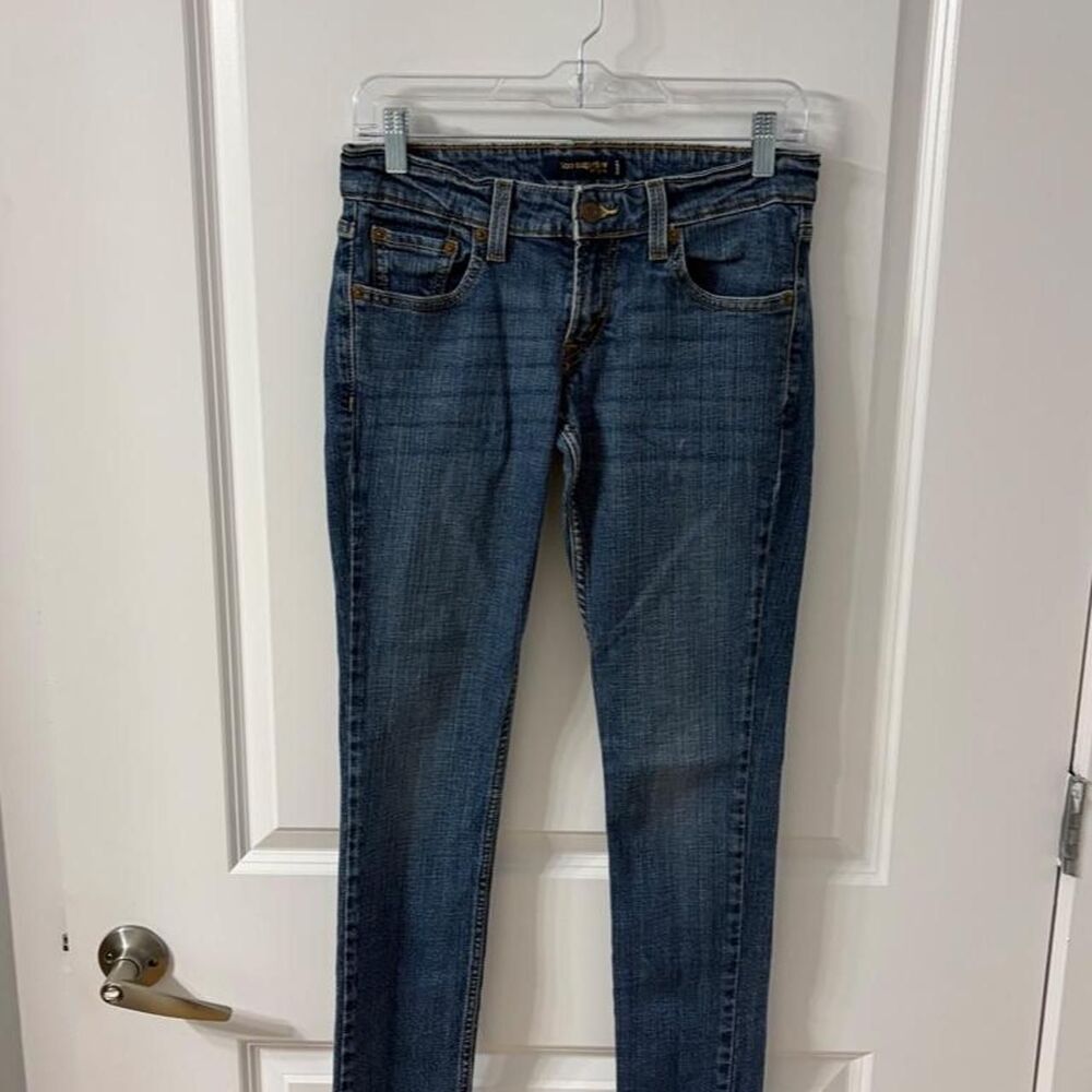 Levi-s Women's Blue and Navy Jeans